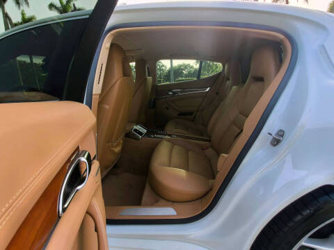 2015 Porsche Panamera S E-Hybrid