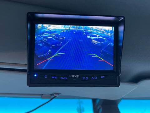 2021 Hino L6