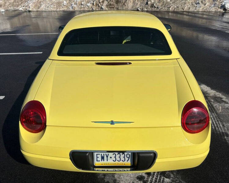 2002 Ford Thunderbird Deluxe