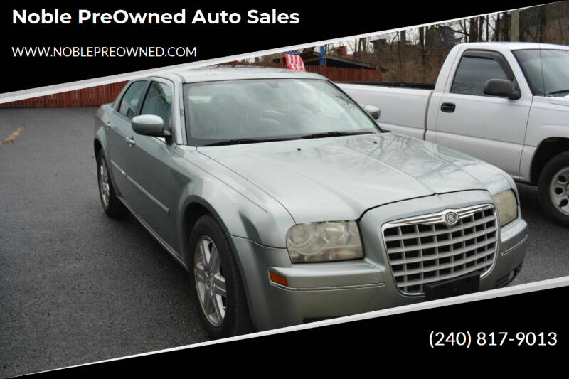 2006 Chrysler 300 for sale at Noble PreOwned Auto Sales in Martinsburg WV