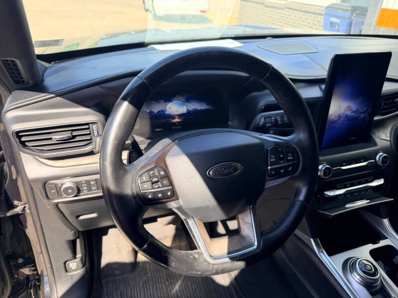 2020 Ford Explorer Platinum