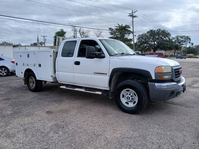 2006 GMC Sierra 2500HD for sale at Plunkett Automotive in Angleton, TX