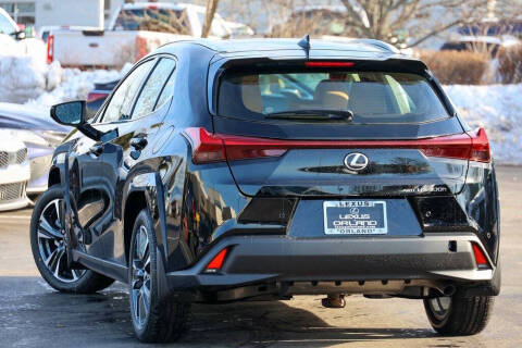 2025 Lexus UX 300h Premium