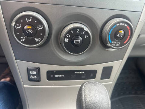 2013 Toyota Corolla LE