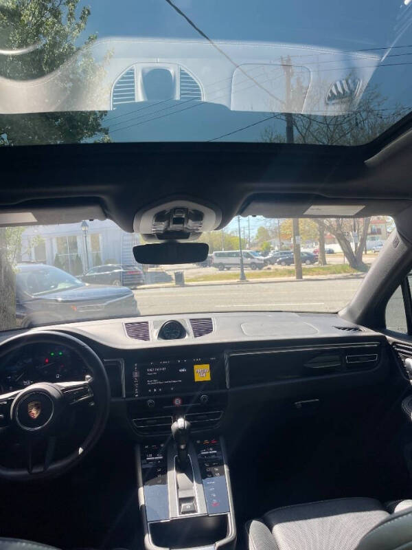 2023 Porsche Macan