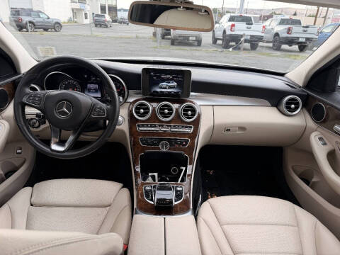 2016 Mercedes-Benz C-Class C 300