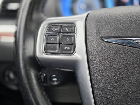 2012 Chrysler 300 Limited