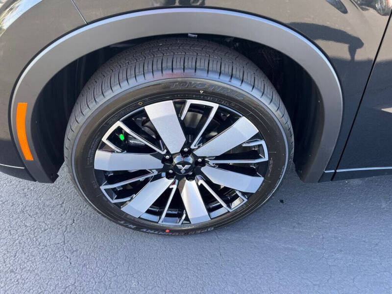 2025 Mitsubishi Outlander SEL Platinum Edition