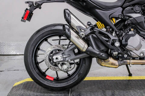 2021 Ducati Monster