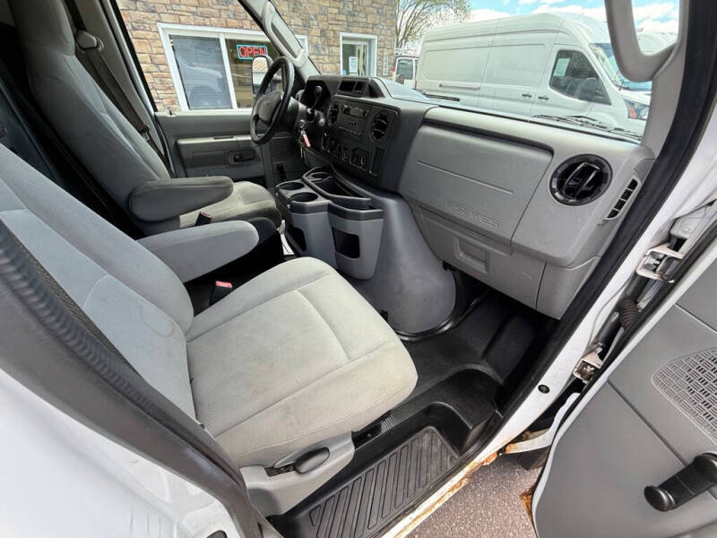 2011 Ford E-Series E-250