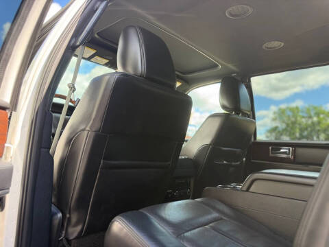 2016 Lincoln Navigator Select