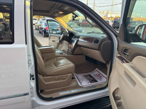 2011 Chevrolet Suburban LTZ