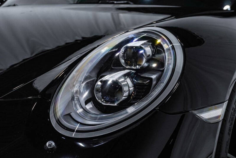 2017 Porsche 911 Carrera