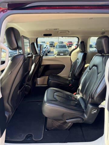2018 Chrysler Pacifica Touring L Plus