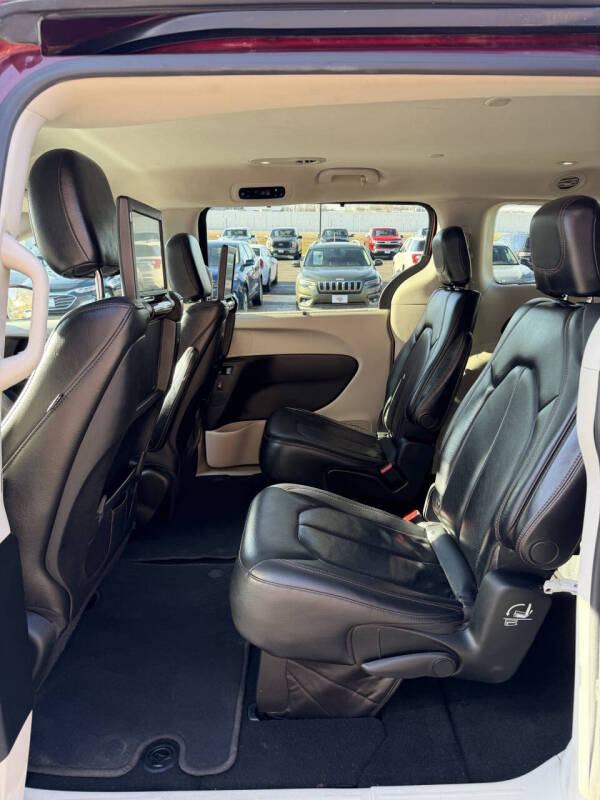 2018 Chrysler Pacifica Touring L Plus