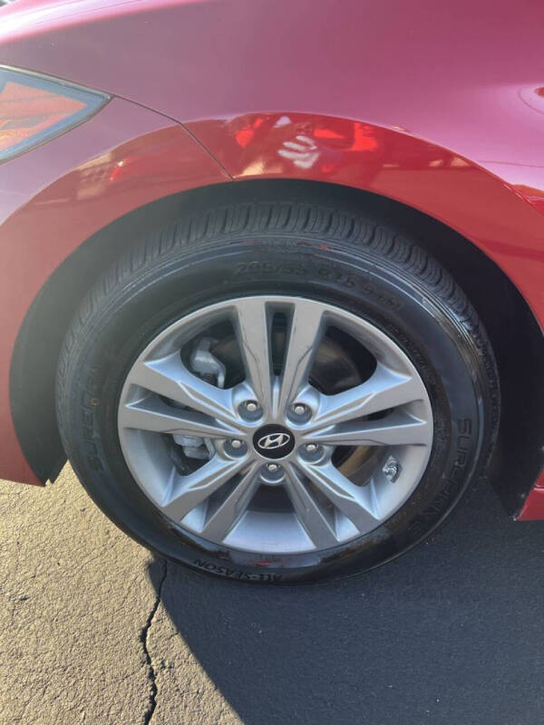 2018 Hyundai Elantra