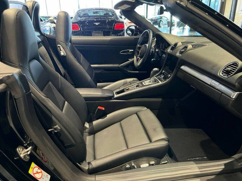 2024 Porsche 718 Boxster S