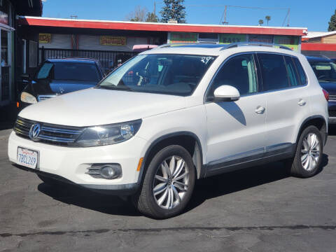 2013 Volkswagen Tiguan for sale at Easy Go Auto in Upland CA