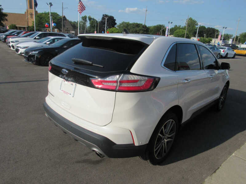 2021 Ford Edge Titanium