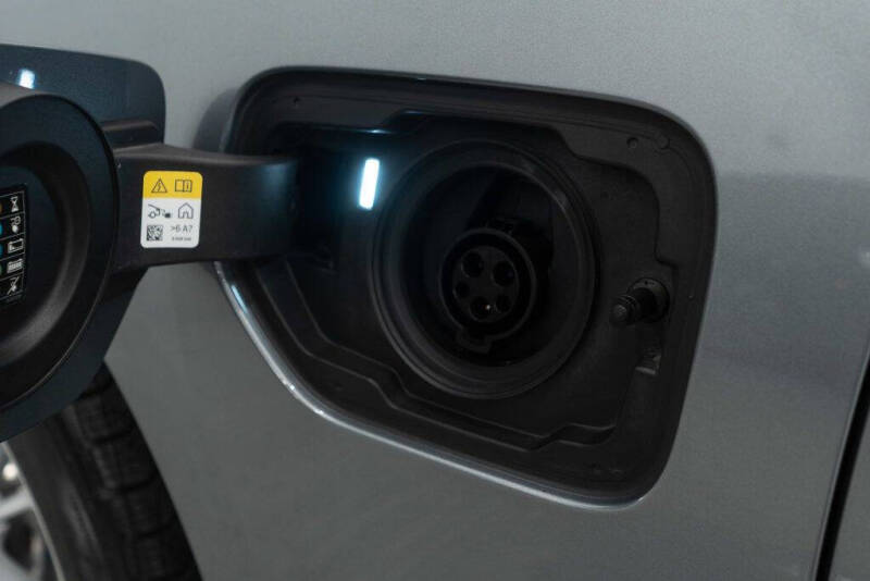 2024 BMW 3 Series 330e xDrive