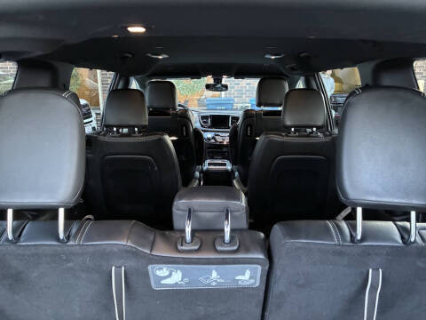 2018 Chrysler Pacifica Touring L Plus