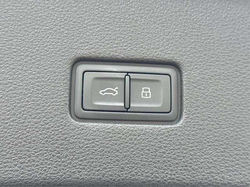 2021 Audi Q8 quattro Premium 55 TFSI