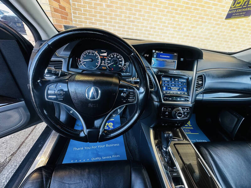 2017 Acura RLX w/Advance