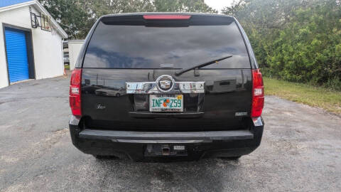 2011 Chevrolet Suburban LS