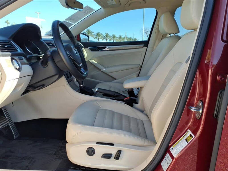 2018 Volkswagen Passat 2.0T SEL Premium