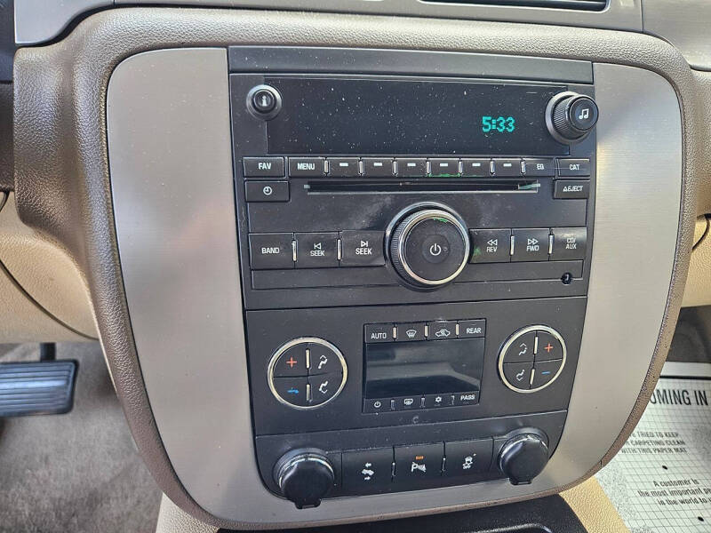 2013 Chevrolet Suburban LT