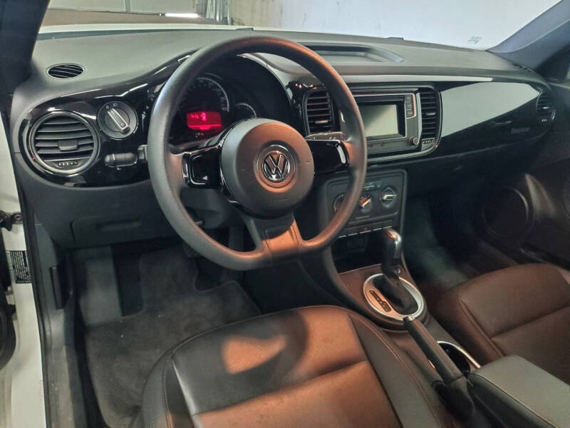 2016 Volkswagen Beetle 1.8T Classic PZEV