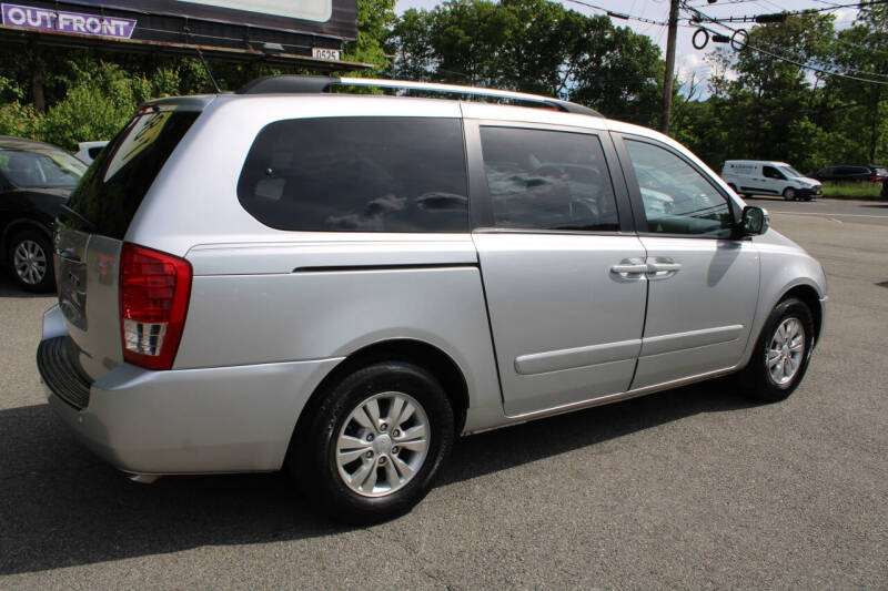 2012 Kia Sedona LX