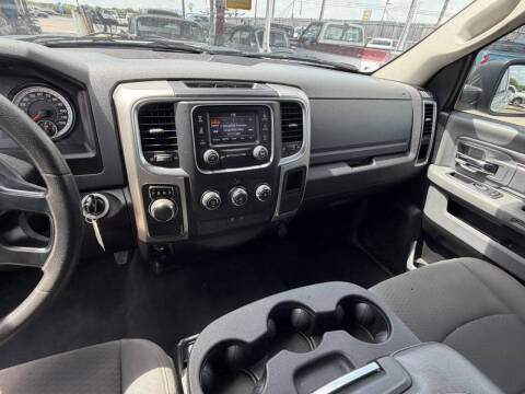 2020 RAM 1500 Classic SLT