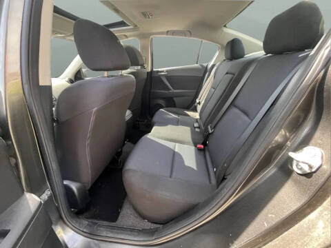 2010 Mazda MAZDA3 i SV