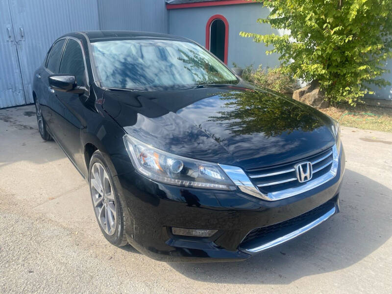 2015 Honda Accord for sale at Dixie Auto Sales in Houston TX