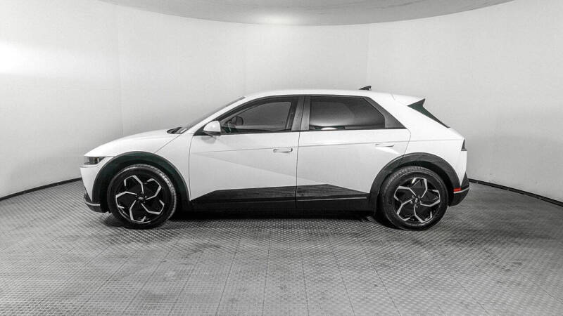 2024 Hyundai Ioniq 5 SE