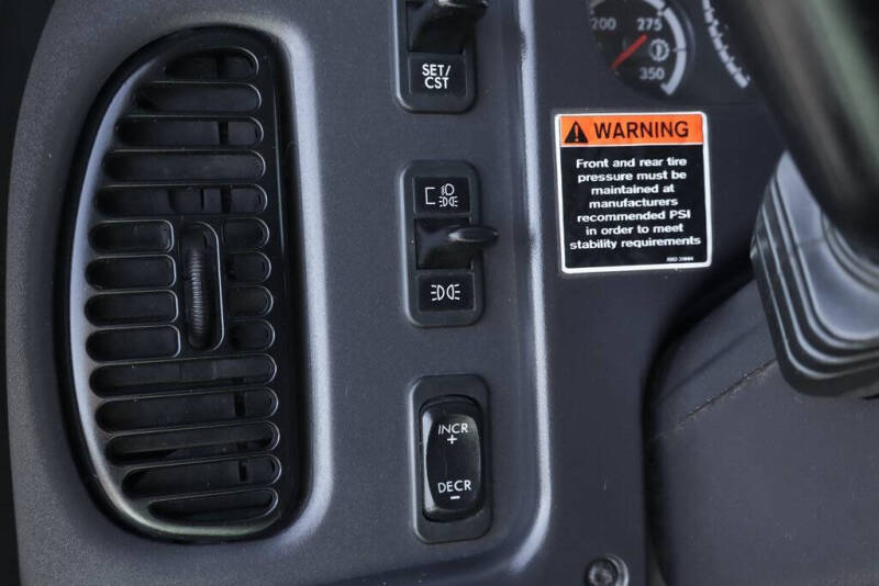 2016 Freightliner M2 106