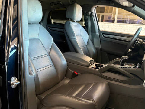 2023 Porsche Cayenne