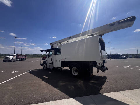 2007 Freightliner M2 106