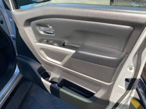 2018 Nissan Titan SV