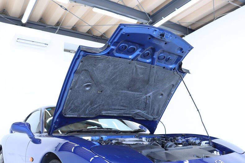 1999 Mazda RX-7