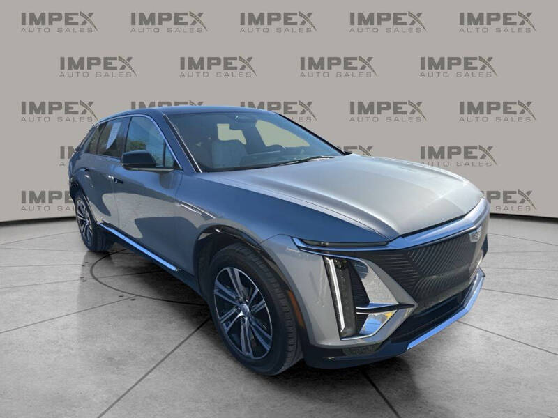 2024 Cadillac LYRIQ Luxury 1