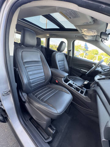 2019 Ford Escape SEL