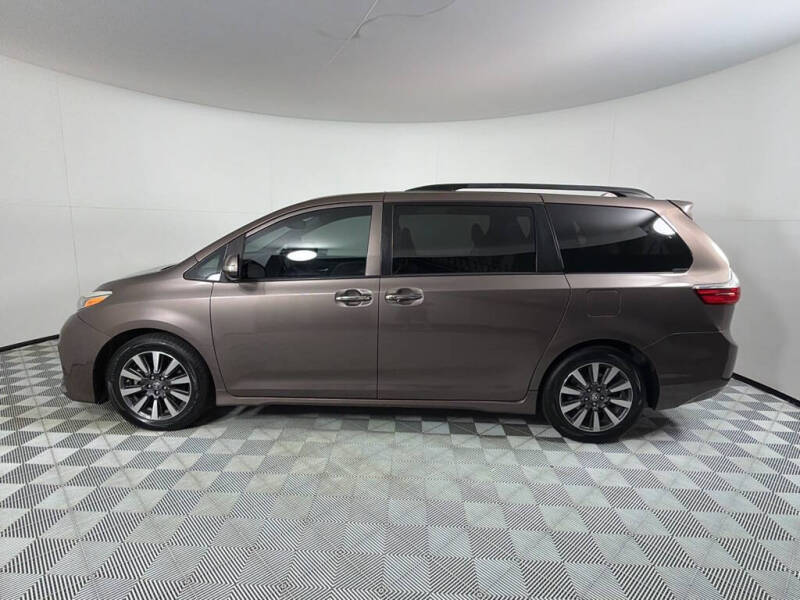 2019 Toyota Sienna