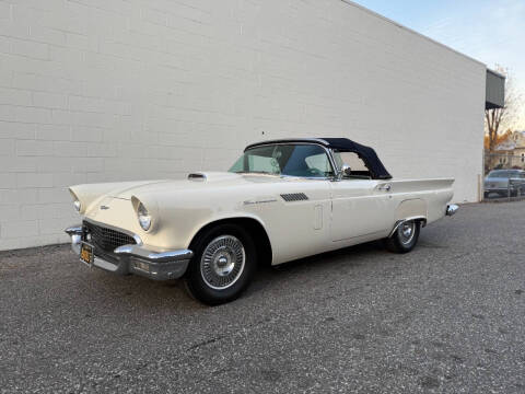 1957 Ford Thunderbird
