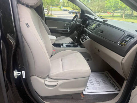 2015 Kia Sedona LX