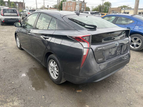 2017 Toyota Prius Two