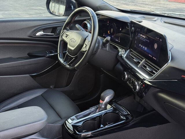 2025 Chevrolet Trax RS