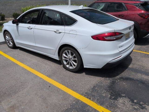 2020 Ford Fusion SE