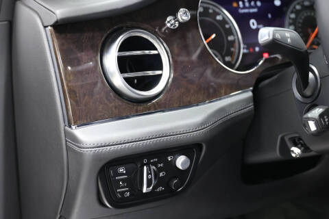 2020 Bentley Bentayga Hybrid